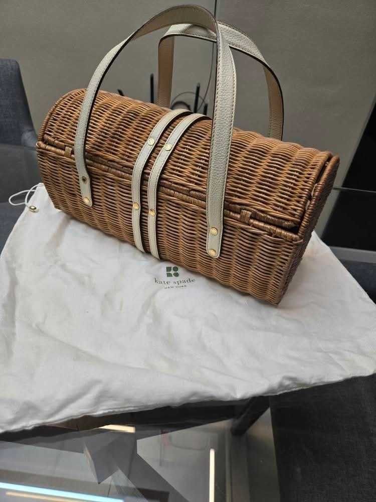 Preloved Wicker barrel bag (Category: Luxury Bags & Wallets) located in Daet. Submitted by BagMom (Listing ID 1352533818, Image 3). Description: Preloved Wicker barrel bag 👉excellent condition 👉with original dustbag and cards 👉Swipe for detailed pics 👉cash only/layaway Disclaimer: BagMom is not associated with the brand featured.All copyrights reserved to the original brand holders..