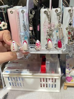 (Category: ) located in . Submitted by maweecakes (Listing ID 1352678879, Image 1). Description: .