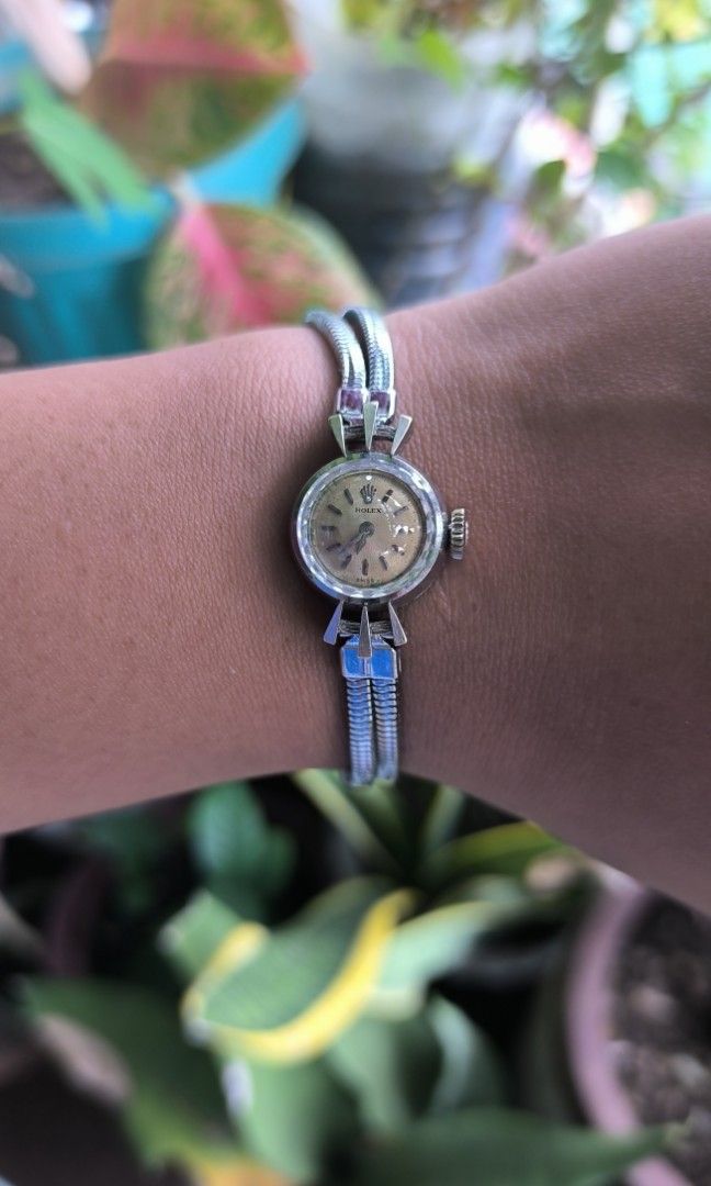 Rolex Orchid (Category: Luxury Watches) located in Taguig. Submitted by j_watches007 (Listing ID 1352391931, Image 1). Description: Authentic Secondhand ⌚ Vintage Used Watch Rolex Orchid 120252 Swiss 15mm Replacement Bracelet & Buckle 5.5' wrist size. Watch Only ' DISCLAIMER: IT'S OLD WATCHES EXPECT OF SOME SCRATCHES/SIGNS OF USAGE & PLEASE MANAGE YOUR EXPECTATIONS. THANKYOU. PS' IF CAN'T RPLY. KINDLY DIRECTLY PM ME IN BLUE APP. WITH SAME NAME. T