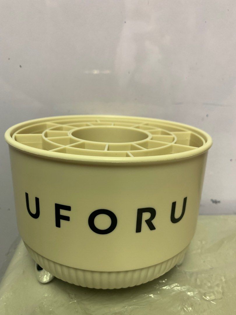 ROTATING MAKE UP BRUSH HOLDER (Category: Makeup) located in Manila. Submitted by moon_2026 (Listing ID 1352526788, Image 3). Description: BRAND NEW ROTATING 360 MAKEUP BRUSH HOLDER♥️ -Pwede din lalgyan ng ibang gamit di lang make up brush -Maganda sya since umiikot sya 360 -Brand new!! Loc- Valenzuela/ Quezon City .