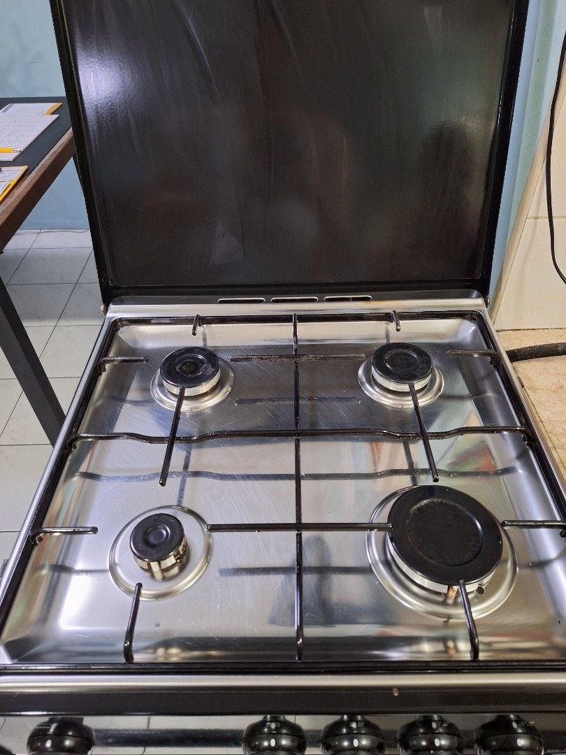 RUSH RUSH SALE!!! ELBA - Gas Range (4 Burner) (Category: Ovens & Toasters) located in Quezon City. Submitted by bryrio (Listing ID 1352584214, Image 3). Description: ELBA - Gas Range (4 Burner) COOKTOP Burners: 4 Gas Burners Push button electronic ignition Enameled steel pan supports OVEN Gas oven with thermostat and gas grill Manual ignition Rotisserie function Smooth operation door hinges Double glass oven door Accessories: tray, shelf and roti