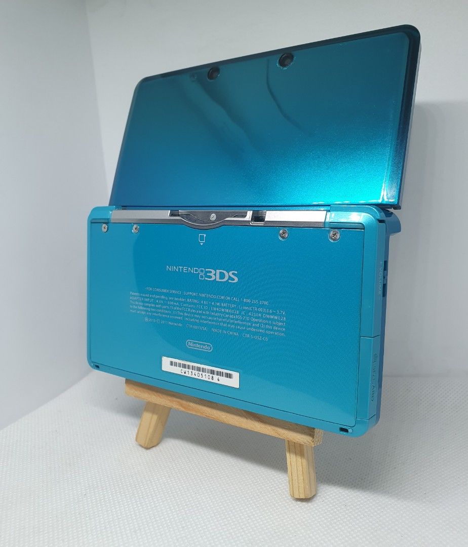 Selling Aqua Blue Nintendo 3DS Consol (Category: Nintendo) located in Quezon City. Submitted by itemsforadoption (Listing ID 1352637605, Image 2). Description: Rfs: Its 2025! Happy New Year! Hoping you have a good year ahead of you! If you have questions feel free to send a message. Though I'll most likely be able to reply from 10am to 8pm. Please be patient and understanding. Decluttering games and items that I've picked up or for friends and fa