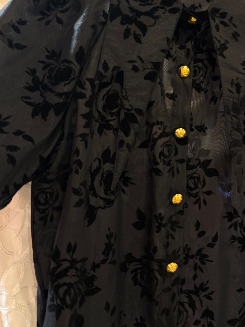 SEMI- FORMAL TOP VERY HIGH END QUAL. (Category: Formal Shirts) located in Cebu City. Submitted by dumping_it_neat (Listing ID 1352585223, Image 2). Description: ♥️ BRAND NEW HIGH QUALITY TOP FROM BANGKOK ♥️ NEVER USED ♥️ PREMIUM TOP ✨ VERY NICE IN ACTUAL 💯.