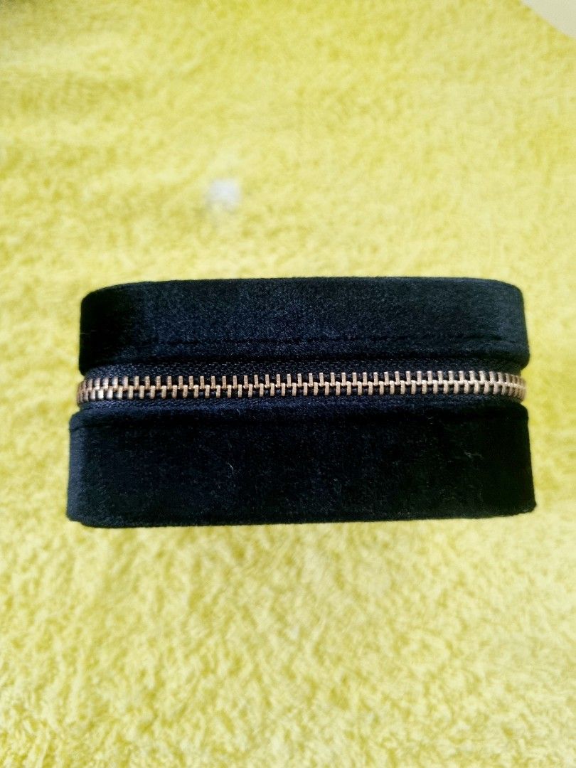 SEPHORA ORGANIZER (Category: Makeup) located in Manila. Submitted by luxeclassyshop (Listing ID 1352534646, Image 3). Description: SEPHORA ORGANIZER Authentic.