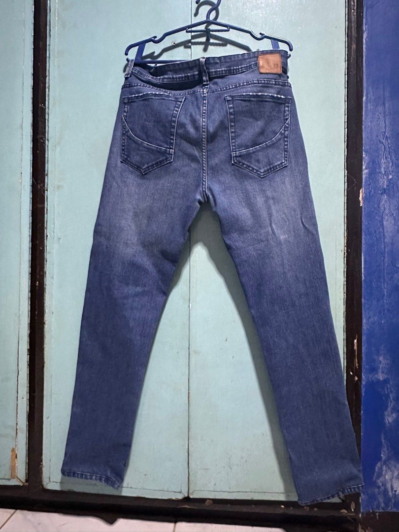 Skinny penshoppe pants (Category: Jeans) located in Marikina City. Submitted by aneah (Listing ID 1352628571, Image 2). Description: In good condition. No issue minor or major probs. Well used..