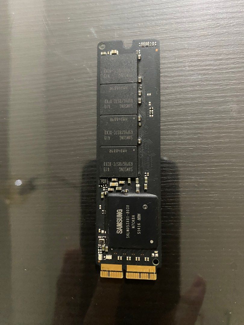 SSD/RAM (Category: Hard Disks & Thumbdrives) located in Cabuyao City. Submitted by ramziedenn05 (Listing ID 1352565676, Image 3). Description: DM FOR MORE INFO.