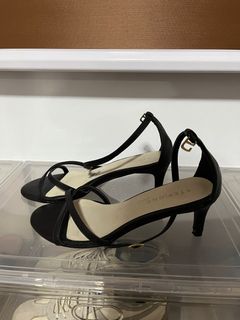 (Category: ) located in . Submitted by umsph (Listing ID 1352618273, Image 1). Description: .