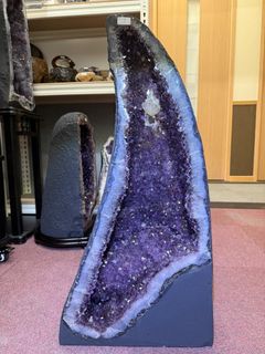 Superior Grade Amethyst Geode Collection item 2