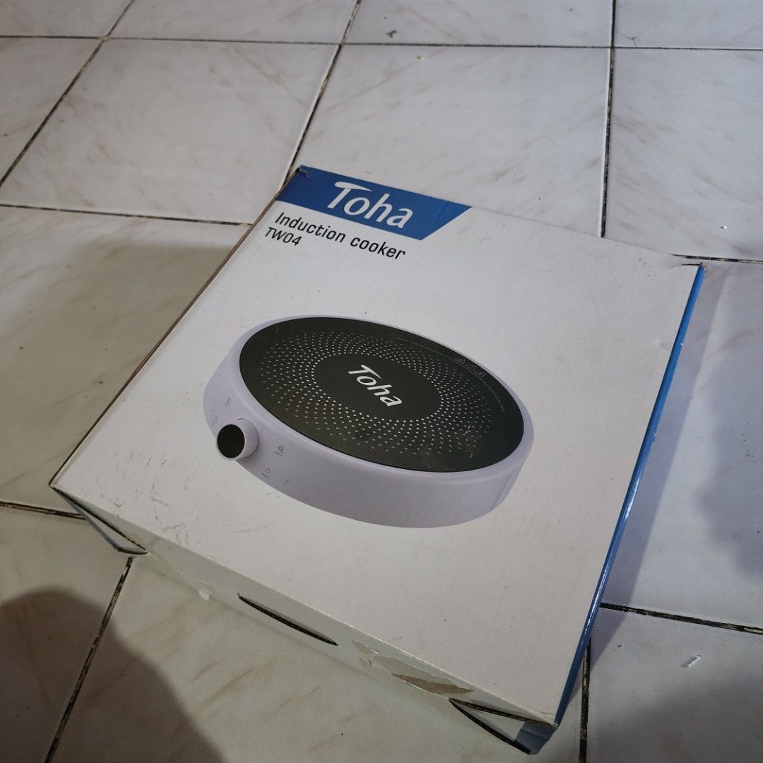 toha induction (Category: Cookware & Accessories) located in Imus. Submitted by thegaragehub (Listing ID 1352599541, Image 3). Description: for sale toha induction cooker pwde samaselan good as new isang beses lang nagamit nun nag baguio kami ng family ko slight negotiable po wag lang barat.