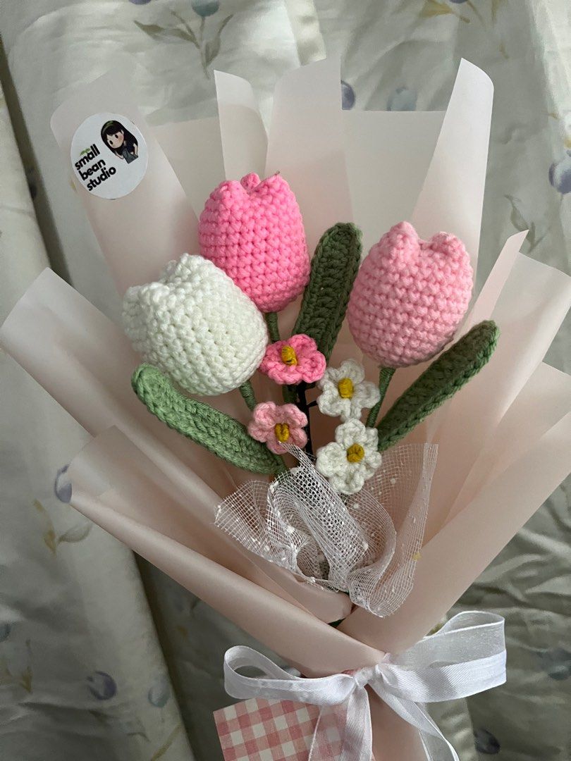 Tulip flower bouquet crochet🌸✨ (Category: Flowers & Bouquets) located in Cavite. Submitted by smallbeanstudio (Listing ID 1352561794, Image 3). Description: Small bean studio on blue app.