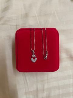 18K WG Diamond Heart Necklace