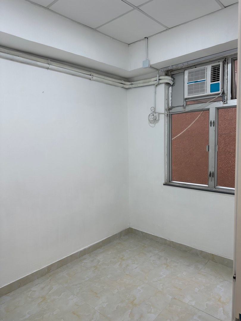 Owner's listing, tenants no commission63438311820801112