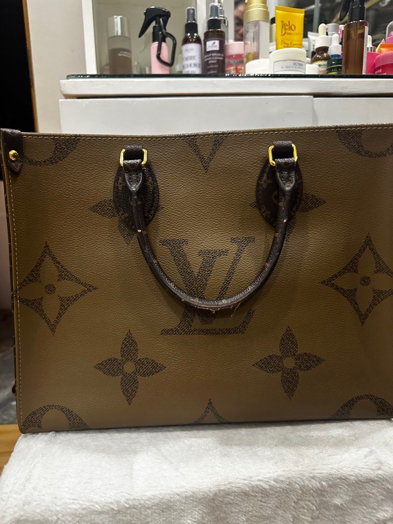 Authentic LV on the go MM (Category: Luxury Bags & Wallets) located in Antipolo. Submitted by bon.aura (Listing ID 1352749095, Image 3). Description: In mint condition, comes with dustbag.