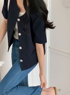 (Kategori: ) berada di . Dikirim oleh chic_avenue (ID iklan 1352797976, Gambar 1). Deskripsi: .