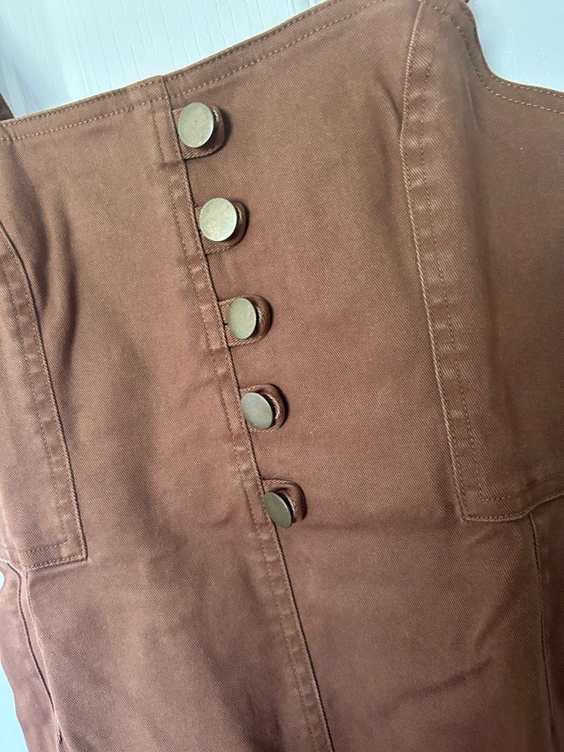 Brown Dress (Category: Dresses) located in Manila. Submitted by cutesypatsy (Listing ID 1352706103, Image 2). Description: Fits up to small.