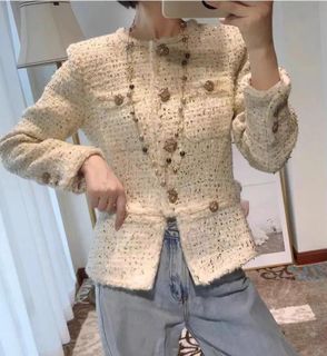 (Category: ) located in . Submitted by asna_taku (Listing ID 1352801306, Image 1). Description: .