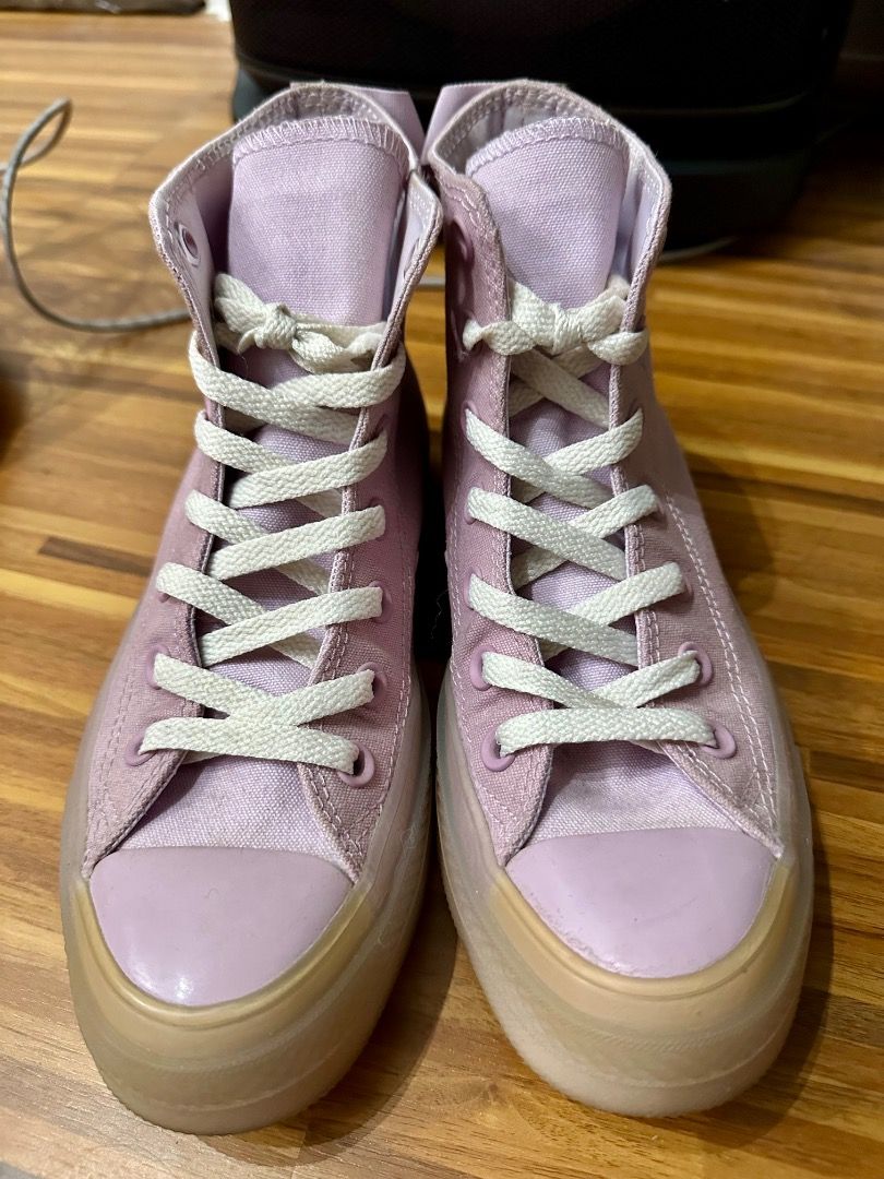 Converse Chuck Taylor All Star CX (Purple) (Category: Casual Shoes) located in Taguig. Submitted by peppermint_07 (Listing ID 1352741135, Image 1). Description: Need wash lang ng canvas and shoe lace due to dust. I only used this 3x. RFS: Naka-stuck nalang sa bahay, decluterring. Actual size: M5/W7/UK5/EU37.5/CM24 .