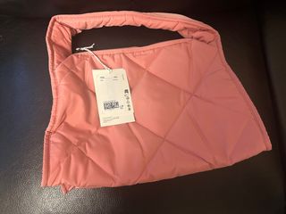 （分類：）位於 。 由 kleung23 提交（商品編號 1352826731，圖片 1）。簡介： 。