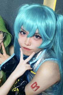 （分類：）位於 。 由 ube.cos 提交（商品編號 1351976152，圖片 1）。簡介： 。
