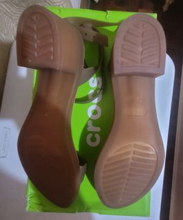 Crocs Isabella Block heel size 10 US