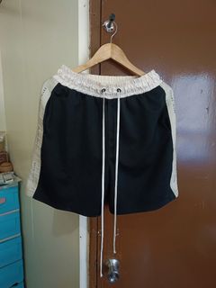 (Category: ) located in . Submitted by thriftglitz (Listing ID 1352703144, Image 1). Description: .