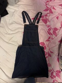 (Category: ) located in . Submitted by lalaland333 (Listing ID 1352815852, Image 1). Description: .