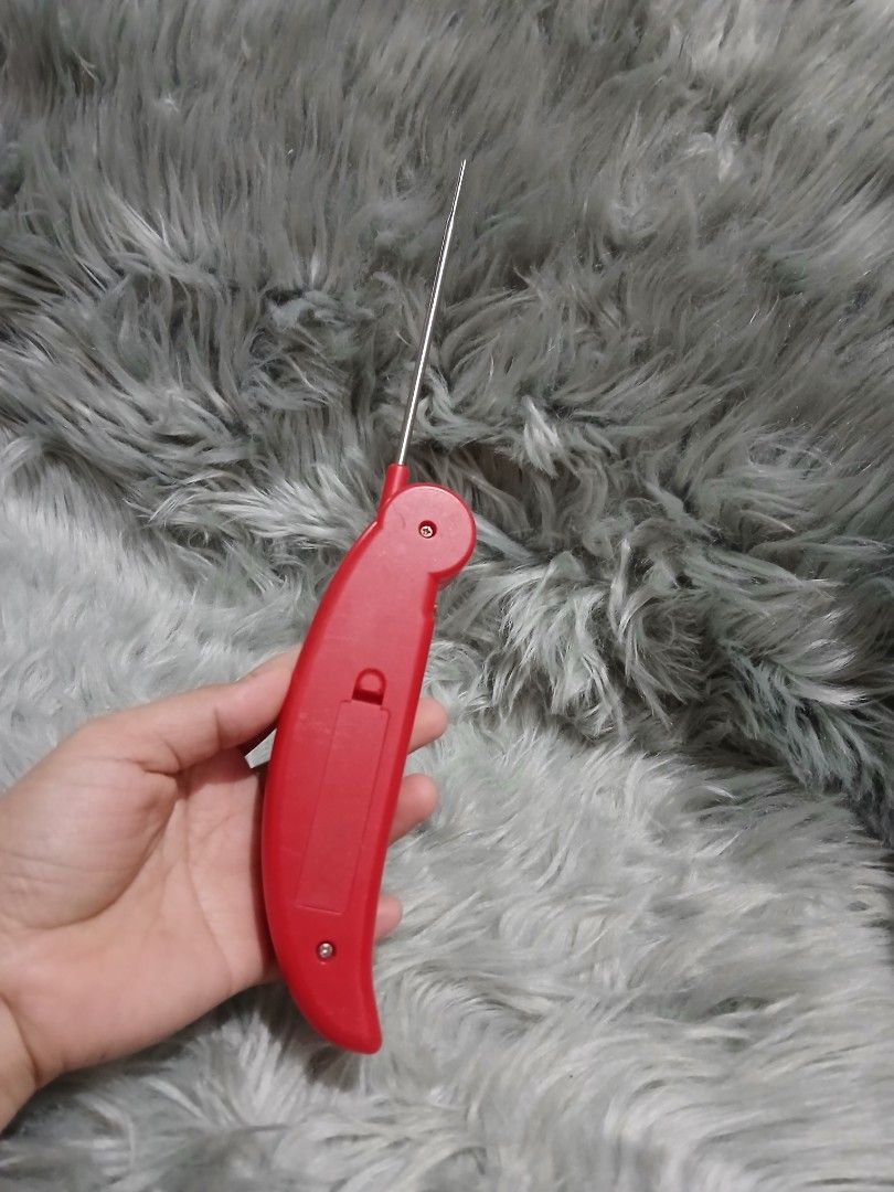 Digital Meat/Food Thermometer (Category: Other Kitchen Appliances) located in Manila. Submitted by dories12d57986 (Listing ID 1352860327, Image 3). Description: •Pre-loved items •with cover plastic on top •Battery operated working.