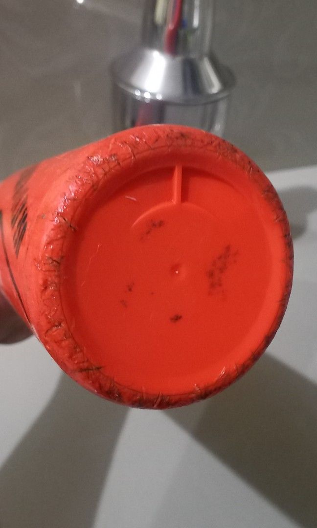 Flair Bottle and Shaker Set (Category: Other Kitchenware & Tableware) located in Manila. Submitted by dm_ca (Listing ID 1352867348, Image 3). Description: With scratches/dents but no other issue Barely used in college since I only used for practice.