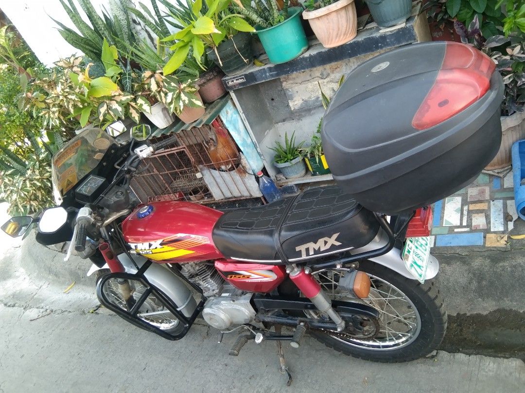 HONDA TMX 125 (Category: Motorbikes for Sale) located in Manila. Submitted by rogerguzma89302 (Listing ID 1352731175, Image 3). Description: Honda 2006 TMX 125cc.As is where is SELLING.RUNNING CONDITION.ISSUE.PASO REHISTRO TWO YRS.PRIVATE.NEEDS CARB TUNING.NEW TIRES FRONT N REAR.NEW SIDE PLASTIC COVERS.NEW TANK WITH LOCK.UPGRADED PARTS.ALL STOCK '06 MODEL..