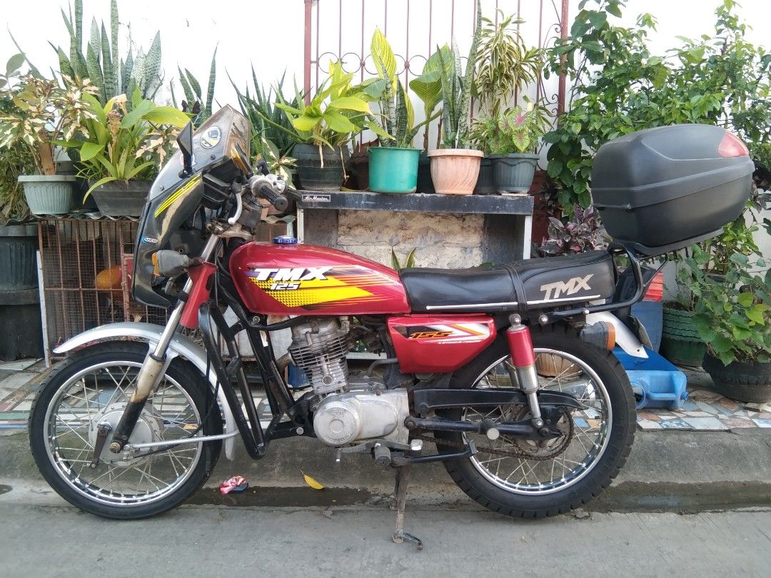 HONDA TMX 125 (Category: Motorbikes for Sale) located in Manila. Submitted by rogerguzma89302 (Listing ID 1352731175, Image 1). Description: Honda 2006 TMX 125cc.As is where is SELLING.RUNNING CONDITION.ISSUE.PASO REHISTRO TWO YRS.PRIVATE.NEEDS CARB TUNING.NEW TIRES FRONT N REAR.NEW SIDE PLASTIC COVERS.NEW TANK WITH LOCK.UPGRADED PARTS.ALL STOCK '06 MODEL..