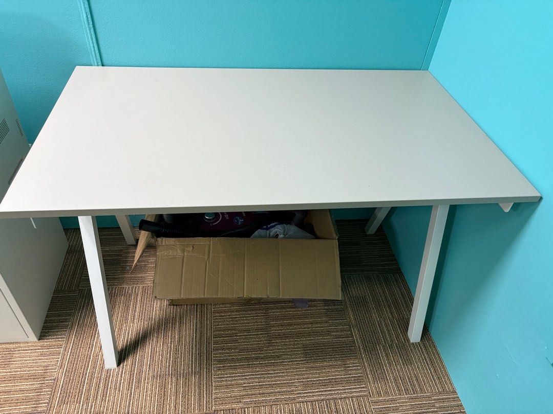 Table (Category: Tables & Sets) located in Singapore. Submitted by vcf468 (Listing ID 1352771240, Image 1). Description: Lightly use at all. U save on installation time/cost..
