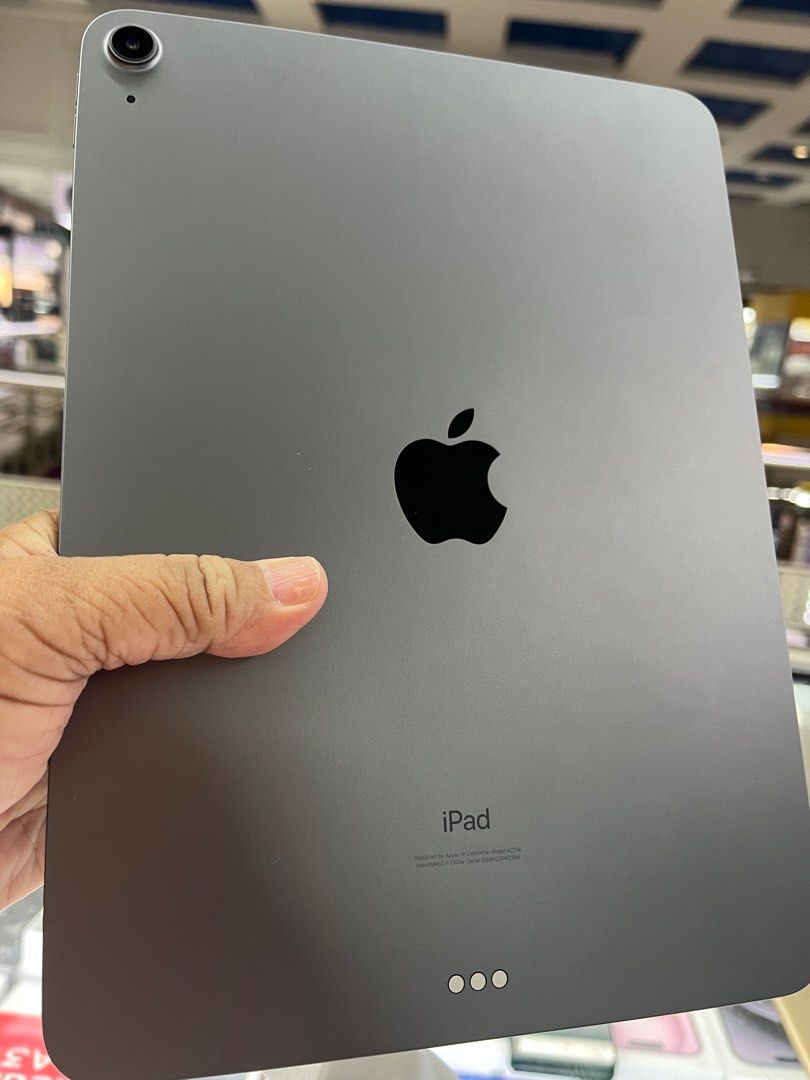 Ipad air 4 64g makinis secondhand (Category: iPad) located in San Juan City. Submitted by allsite (Listing ID 1352779838, Image 1). Description: Ipad air 4 64g Gray Slightly used .