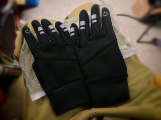 （分類：）位於 。 由 Inflate 提交（商品編號 1352773249，圖片 1）。簡介： 。
