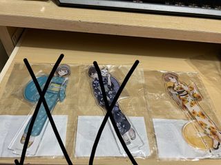 （分類：）位於 。 由 asriel3569 提交（商品編號 1352147863，圖片 1）。簡介： 。