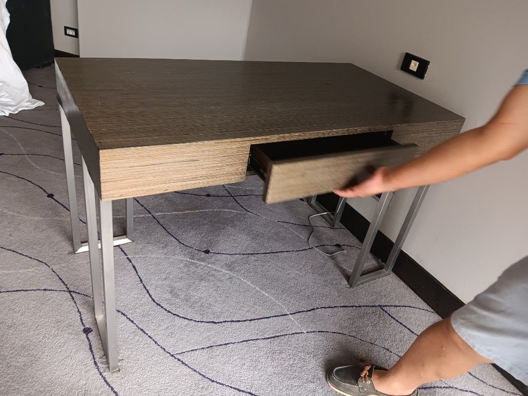 Neat desk or study table (Category: Tables & Sets) located in Las Pinas. Submitted by jesus1smysavi0r (Listing ID 1352868728, Image 3). Description: hotel pull out modern design.
