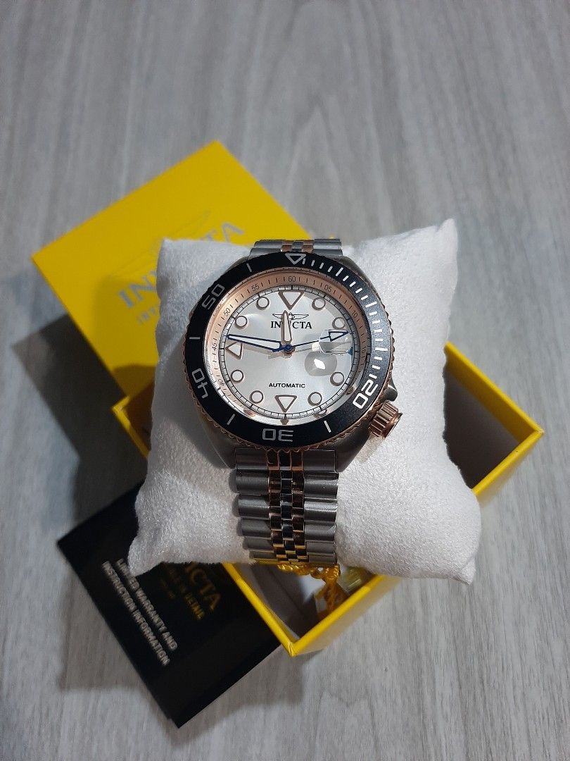 Original Invicta Pro Diver Automatic (Category: Men's Watches) located in Mandaluyong City. Submitted by time_machine28 (Listing ID 1352813347, Image 1). Description: Ptpa, SALE...SALE...SALE... SALE...SALE...SALE... 8,600 pesos only Invicta Pro Diver Automatic Model 30419 Original/legit Brandnew Selling low Two tone Fit's up to 8 inches wrist Bought in u.s Men's Size 47mm 09173459191 Mandaluyong here Mop:BDO or gcash Srp $795 Courier: Lbc or Lal