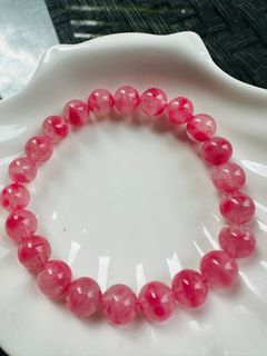 (Category: ) located in . Submitted by luvshopping101 (Listing ID 1352772300, Image 1). Description: .