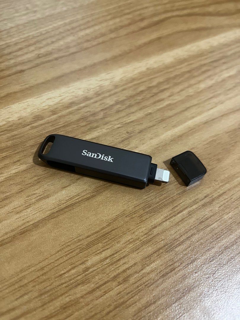 Sandisk 128GB iXpand Flash Drive USB Type C and Lightning (Category: Hard Disks & Thumbdrives) located in Mandaluyong City. Submitted by arvinyorro (Listing ID 1352796017, Image 2). Description: Retail price is 2635. 128GB OTG. Compatible with iPhone, iPad, Mac, or Android The connector is both Type C and Lightning (dual). RFS: Not compatible with PlayStation Store warranty up to Feb 11, 2026 (store is located at Paranaque, Arkconnect).