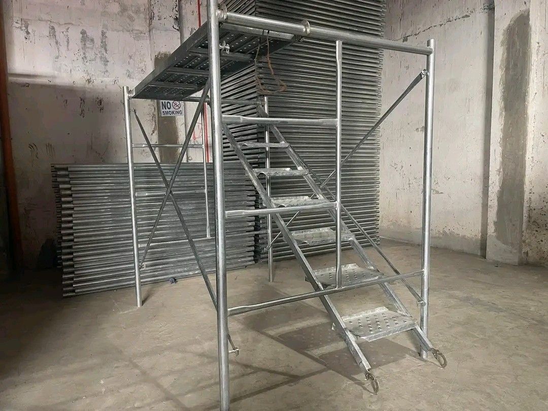Scaffolding (Formwork) Direct Pagawaan (Category: Construction & Building Materials) located in Valenzuela. Submitted by mefscaffoldingandconstruction (Listing ID 1352753277, Image 1). Description: DIRECT FABRICATION/WAREHOUSE po tayo Ma'am and Sir (S20/S40) 𝙎-ure sa tibay 𝘾-omplete set (Hframe, Crossbrace, Jointpins) 𝘼-ffordable prices to meet your budgets😉 𝙁-it (1.7m x 1.2m, 1.2m x 1.2m, 0.9m x 1.2m) 𝙁-ast delivery via lalamove, 6wheeler 