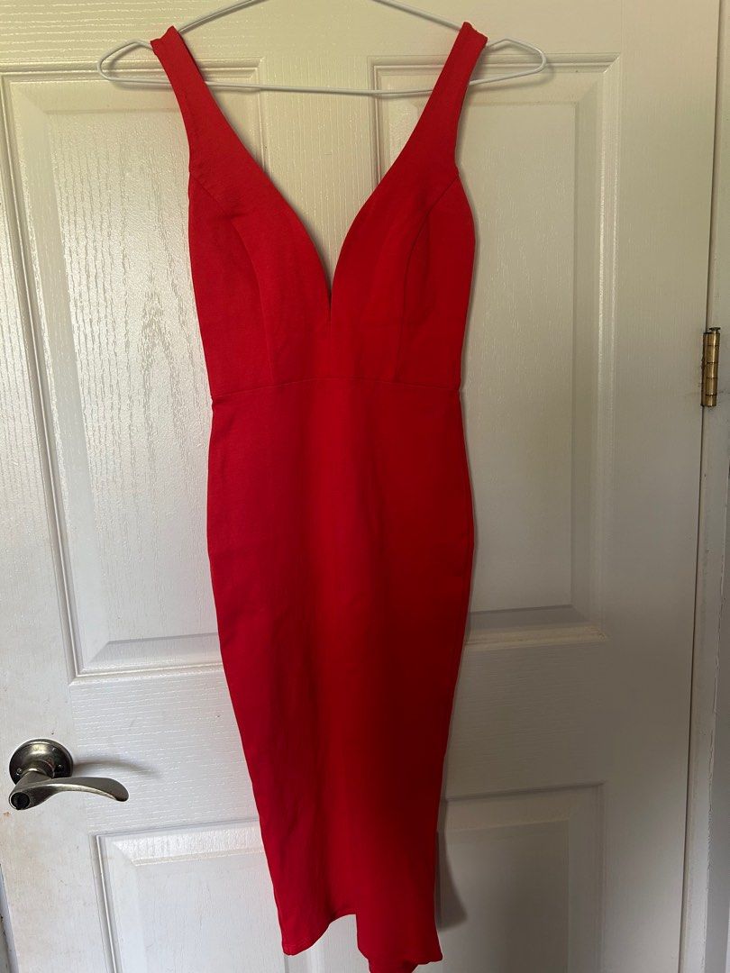Sexy back bodycon Dress (Category: Dresses) located in Manila. Submitted by cutesypatsy (Listing ID 1352705990, Image 1). Description: Fits XS only Non stretchable.