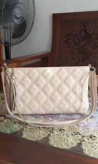(Kategori: ) berada di . Dikirim oleh phipah (ID iklan 1352783692, Gambar 1). Deskripsi: .