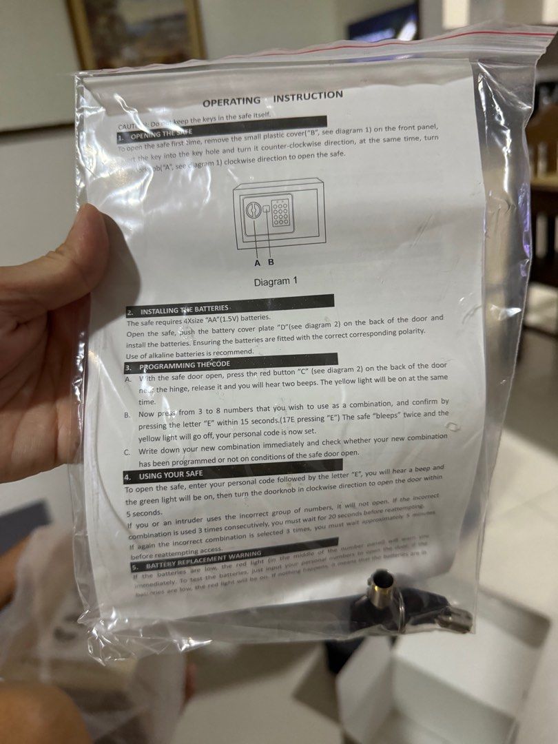 Small Vault (Category: Other Security Devices) located in Muntinlupa City. Submitted by eksamano (Listing ID 1352809354, Image 2). Description: .