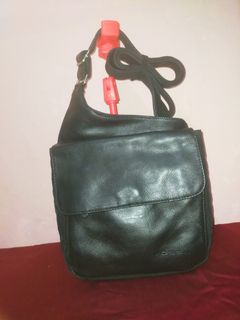 (Kategori: ) berada di . Dikirim oleh sella.fashiion (ID iklan 1352828816, Gambar 1). Deskripsi: .