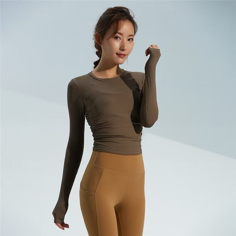 Yoga long sleeve top - Size M (Category: Activewear) located in Iloilo. Submitted by katsandkisses (Listing ID 1352859171, Image 1). Description: Originally bought them ₱500 each online Selling both for ₱600 If one piece: ₱350 Compression Long sleeves Yoga Size Medium.