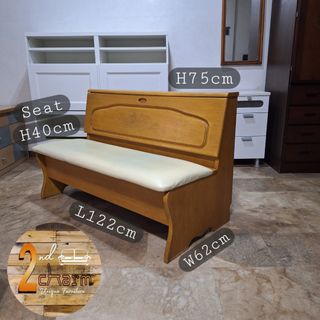 (Category: ) located in . Submitted by 2ndcharmfurniture (Listing ID 1352917018, Image 1). Description: .