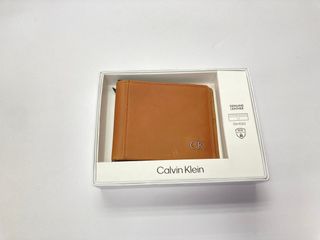 （分類：）位於 。 由 isofastsogood 提交（商品編號 1352985327，圖片 1）。簡介： 。