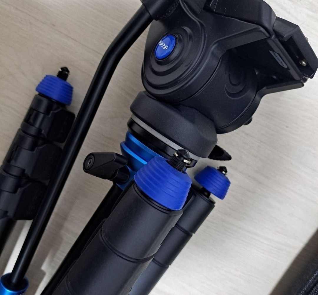 Benro Aero Tripod (Category: Tripods & Monopods) located in Manila. Submitted by kevincognito (Listing ID 1352921312, Image 2). Description: Shipping care of buyer. Item Location: Tivoli Garden Residences, Mandaluyong RFS: Emergency funds .