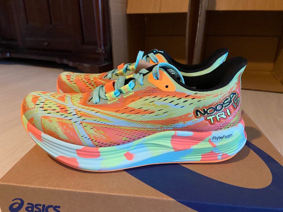 BNWT Women’s ASICS Noosa Tri 15 US 6 (Category: Sneakers) located in Singapore. Submitted by shermint (Listing ID 1352969613, Image 2). Description: 🔔BRAND NEW FOR SALE: Women’s Asics Noosa Tri 15 US 6/Eur 37/UK 4 (Lime Burst/Illuminate Mint) — only 120$! 🏃 Don’t miss out on these best-selling triathlon shoes which perform beautifully as regular trainers. Retails at 189$, now only 130$! 📌 Snug and comfy, with Flytefoam cushioned midsole offeri