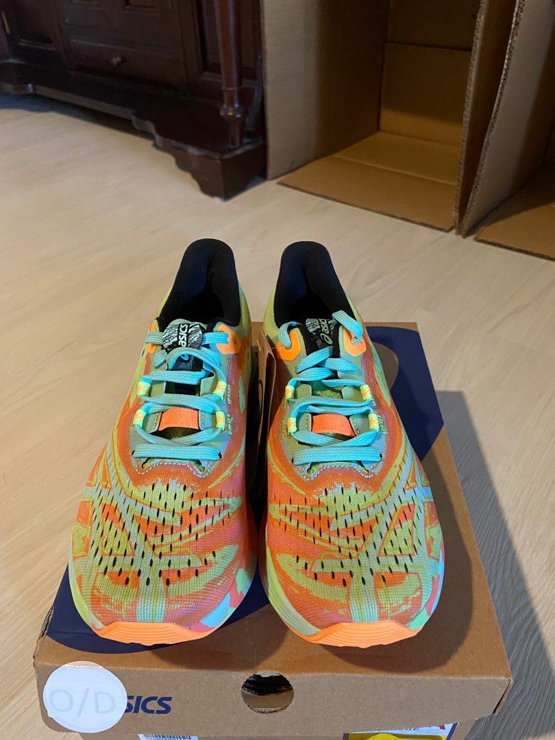 BNWT Women’s ASICS Noosa Tri 15 US 6 (Category: Sneakers) located in Singapore. Submitted by shermint (Listing ID 1352969613, Image 1). Description: 🔔BRAND NEW FOR SALE: Women’s Asics Noosa Tri 15 US 6/Eur 37/UK 4 (Lime Burst/Illuminate Mint) — only 120$! 🏃 Don’t miss out on these best-selling triathlon shoes which perform beautifully as regular trainers. Retails at 189$, now only 130$! 📌 Snug and comfy, with Flytefoam cushioned midsole offeri