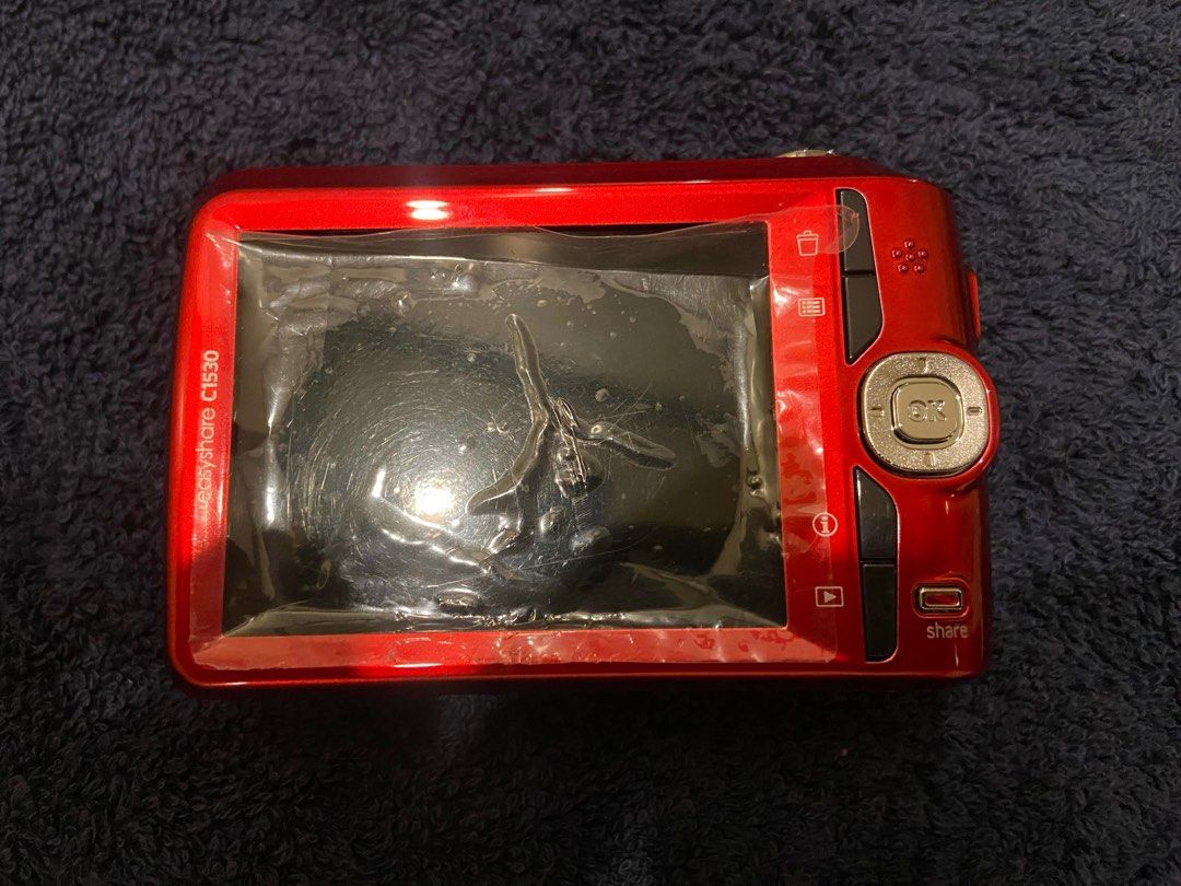 Boxed Red Kodak Easyshare C1530 Like New Digicam Digital Camera (Category: Cameras) located in Marikina City. Submitted by caydeclutters (Listing ID 1352875390, Image 3). Description: Kodak Easyshare C1530 This camera has only been used for taking sample photos. This was bought in Hong Kong, but got LCD burn during transit. Price: ₱3,999 Sole Flaws: LCD Burn Chipped battery door Inclusions: Original Box Manuals Original Strap 2 Double A Batteries